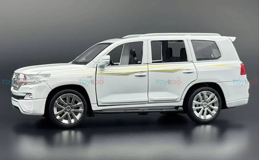 Toyota Land Cruiser LC200 1:24 diecast Scale Model | Assorted Colors