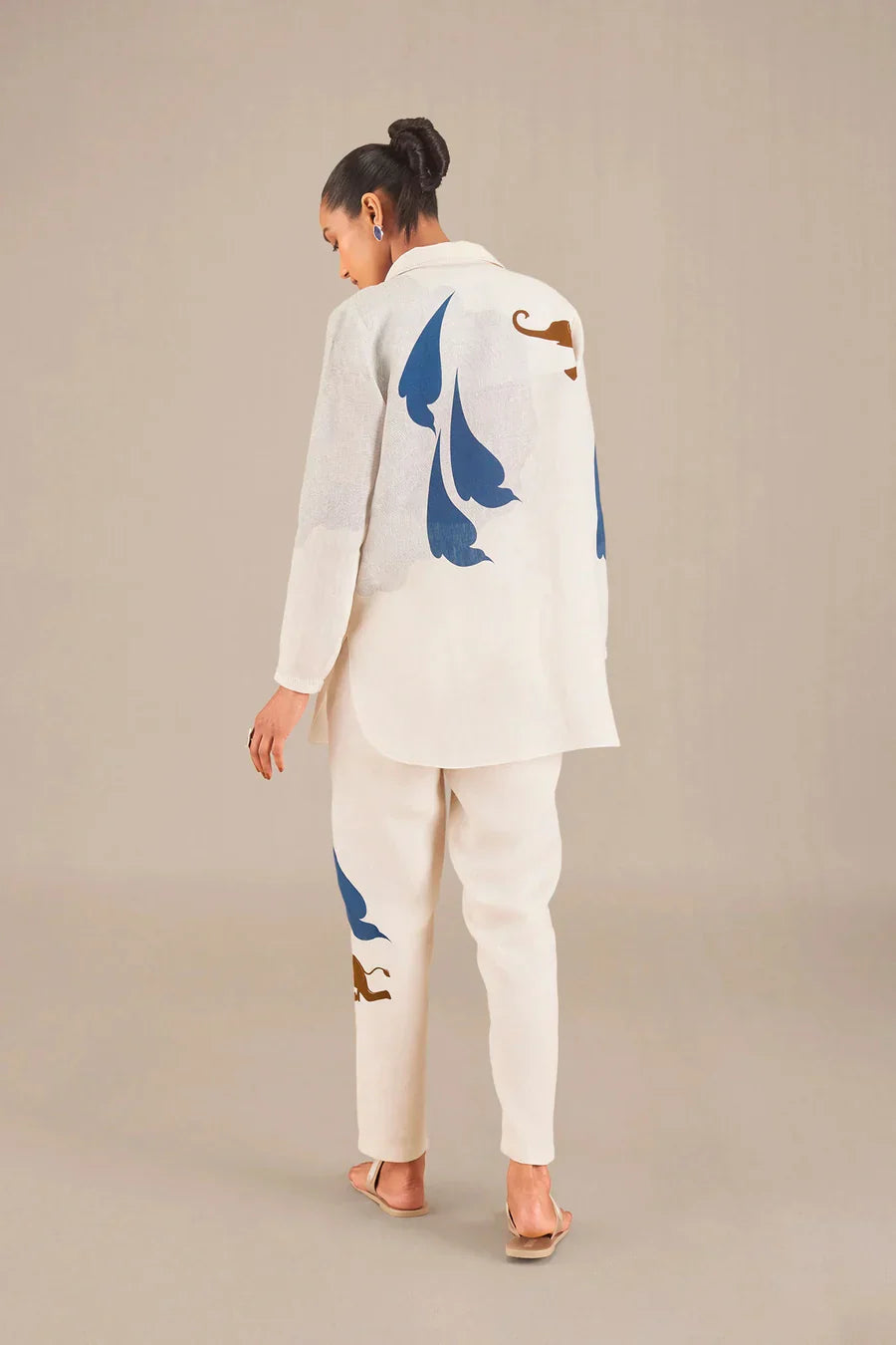 FEATHERED HERD ELEGANCE: WOMEN'S WHITE CO-ORD SET
