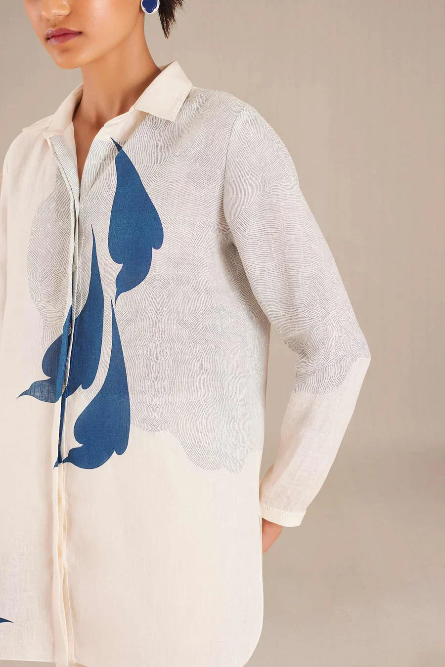 FEATHERED HERD ELEGANCE: WOMEN'S WHITE CO-ORD SET