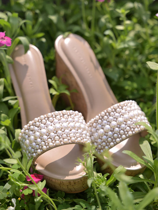 Fancy Ivory Glimmer